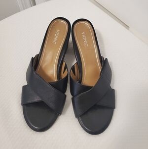 EC Vionic Lorne Black Leather Crisscross Sandals Size 10, Business, Clas…